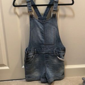 Overall shorts
